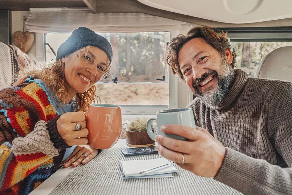 Couple dans son camping-car