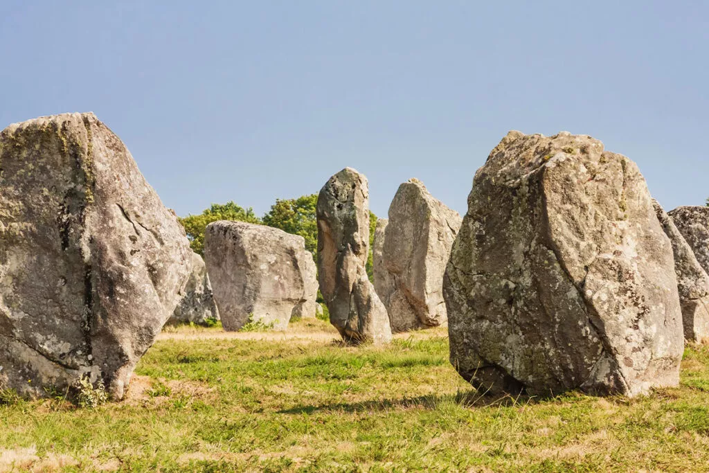 menhirs de carnac Mégalithes de Carnac et des rives du Morbihan
